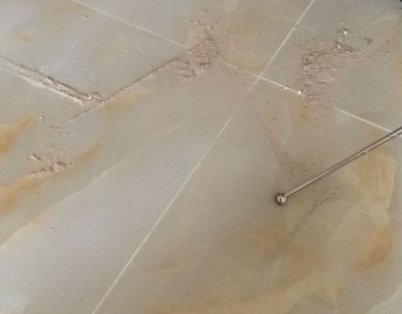潼南瓷砖空鼓维修公司分享粘合剂选择不当在瓷砖铺贴过程中可能导致以下问题