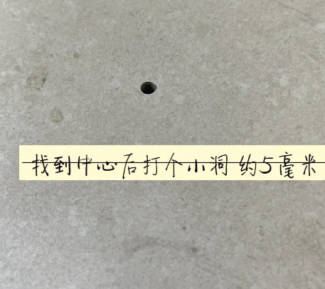 潼南瓷砖空鼓维修公司专业解答在瓷砖铺贴过程中，如果砂料搅拌不均匀，将会带来以下问题